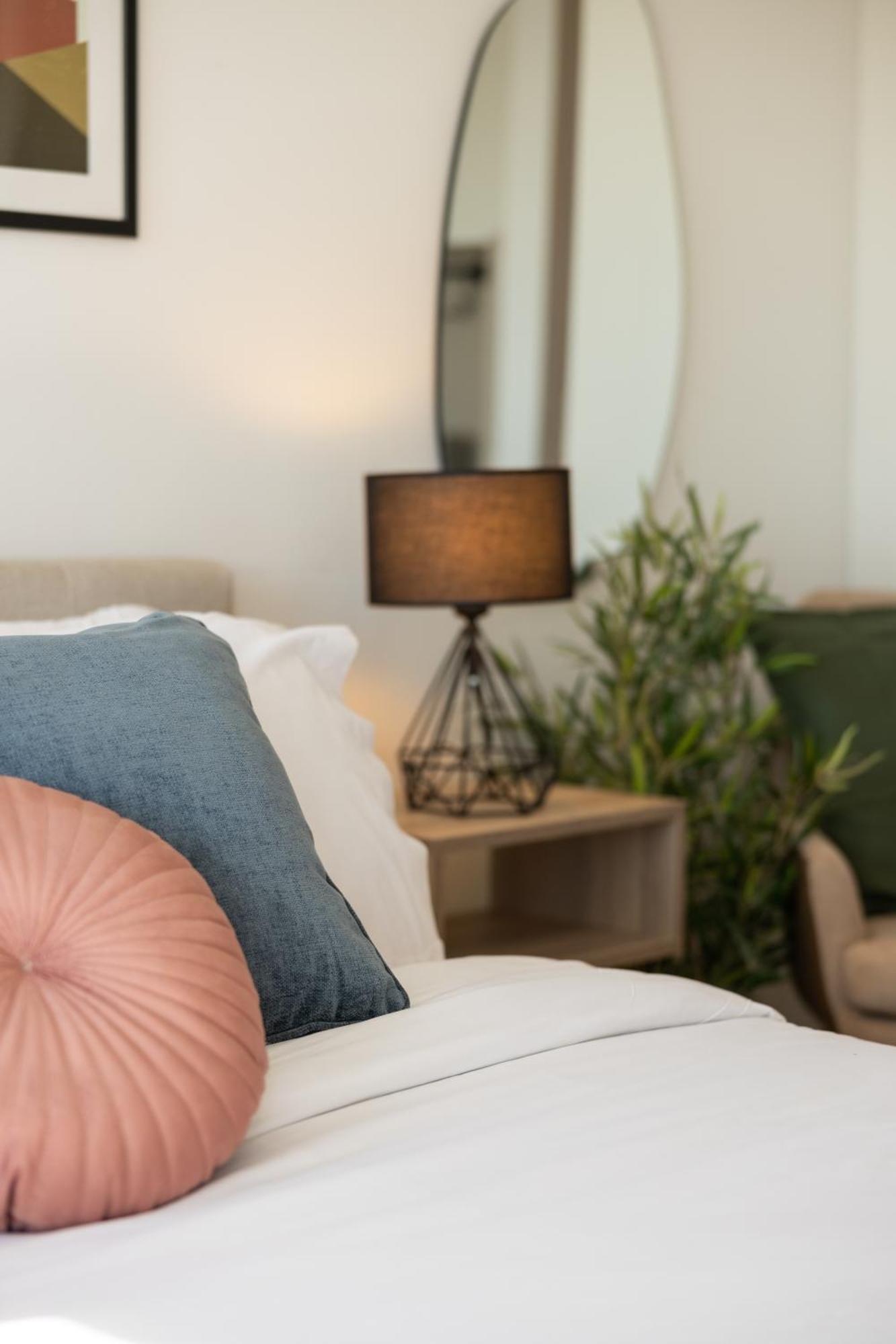 Urban Colors Apartments By Binobi! テッサロニキ エクステリア 写真
